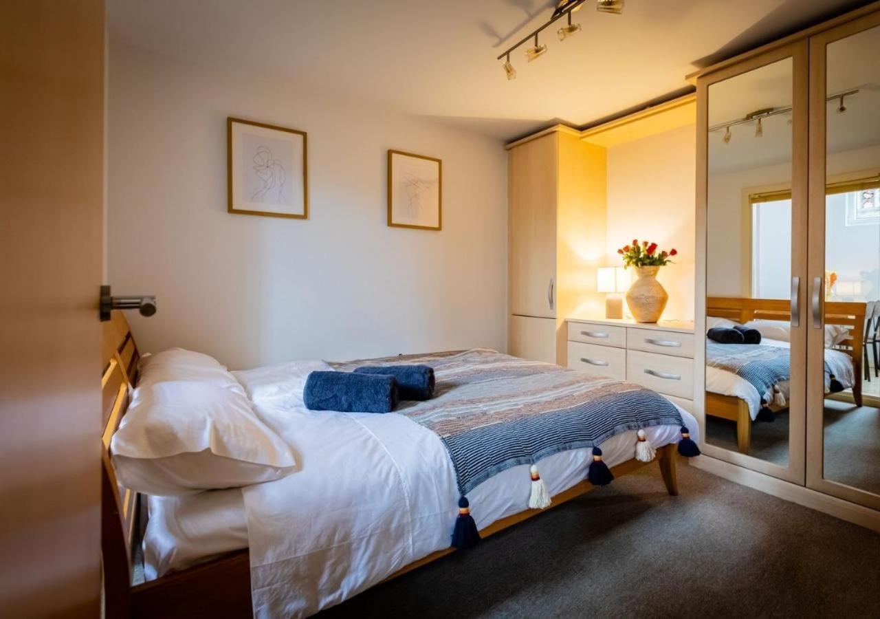 Lux Duplex Apartment 19Th Century Chapel Wakefield Centre Εξωτερικό φωτογραφία